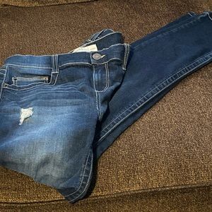 Like New, Teen Girl’s Size 11 Mudd FLX Stretch Skinny Brand Jeans With Holes Des